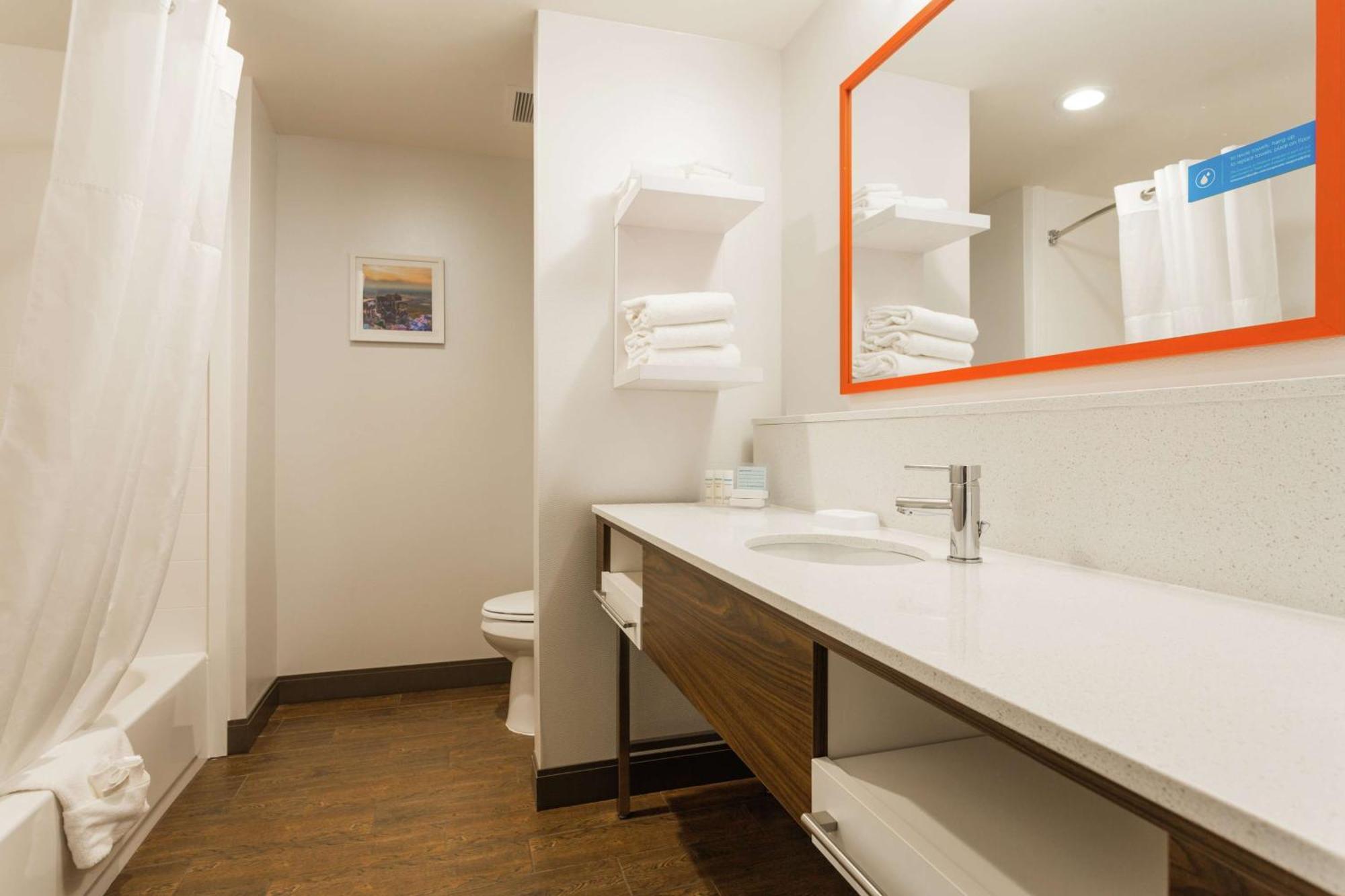 Hampton Inn Cumberland Zewnętrze zdjęcie