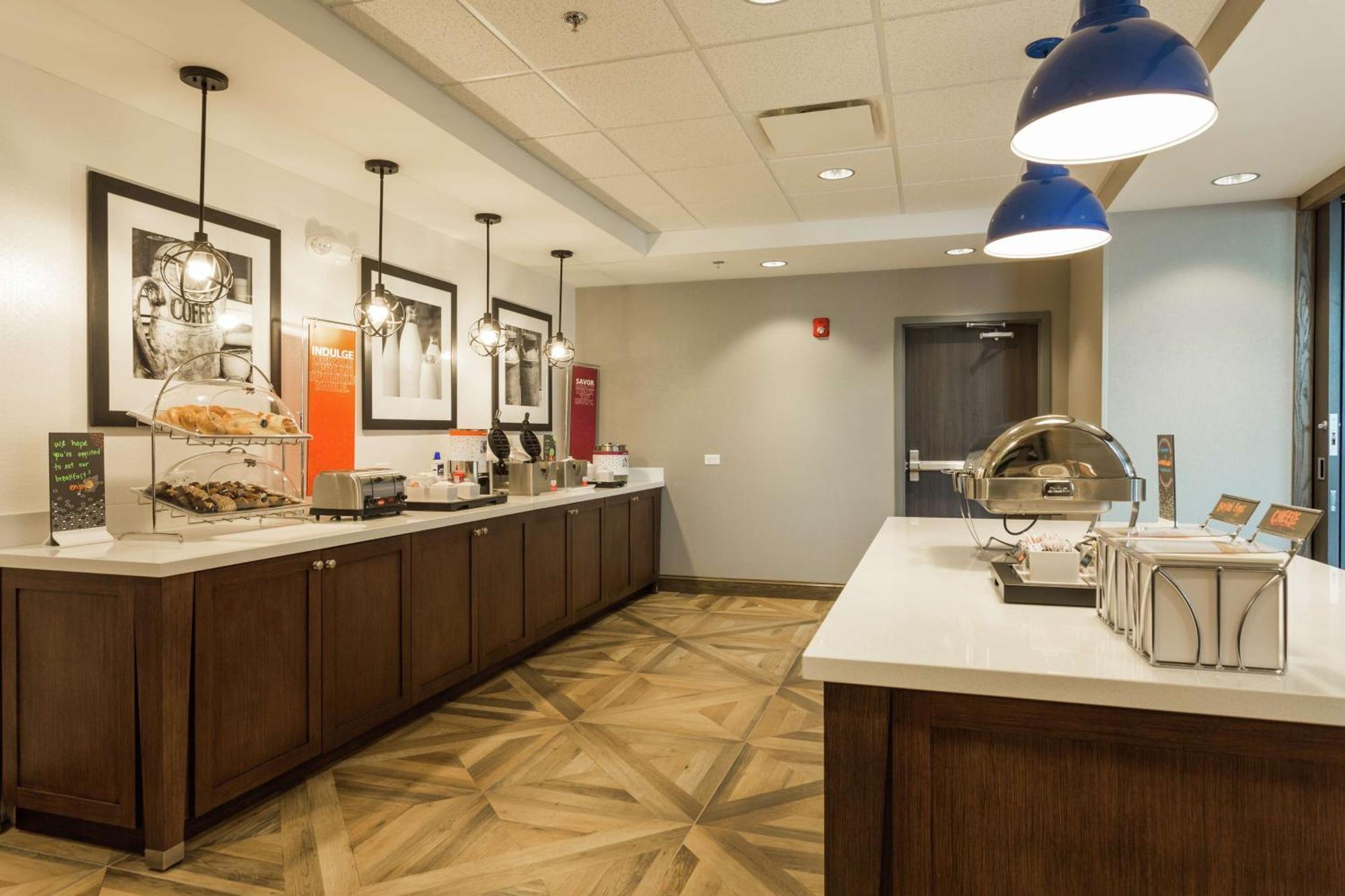 Hampton Inn Cumberland Zewnętrze zdjęcie